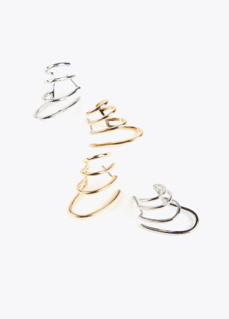 Boucles d’oreilles effet piercing