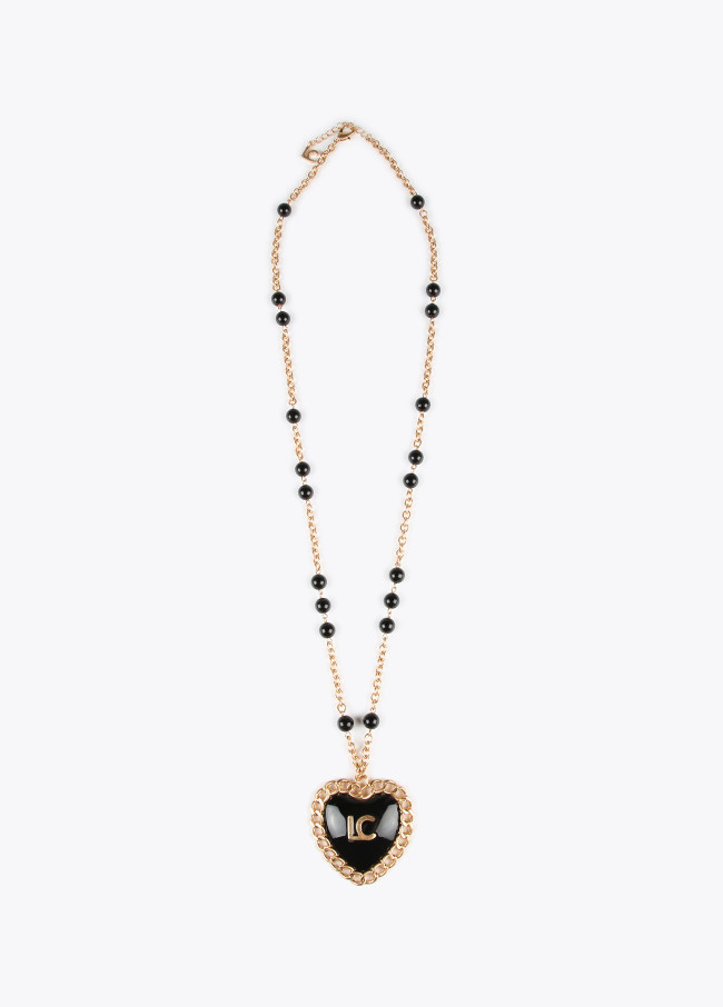 Heart medallion necklace