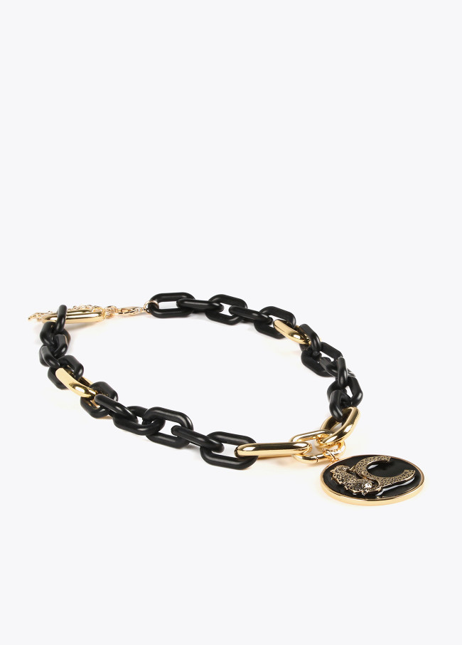 Necklace with medallion