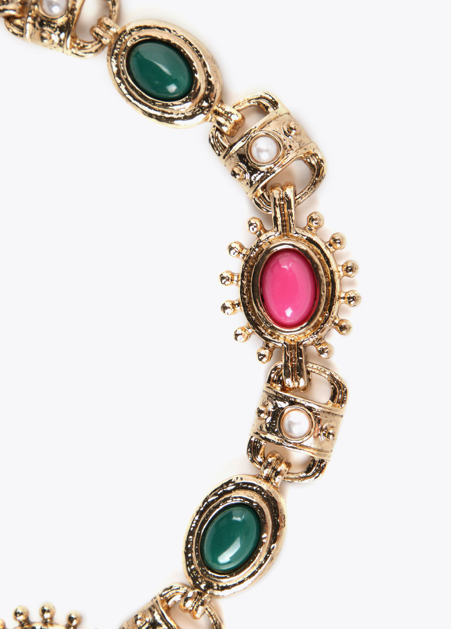 Choker necklace with stones