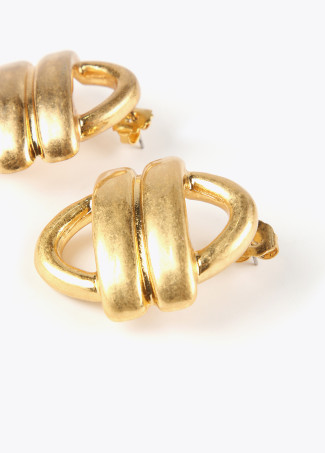 Goldfarbene Ohrringe