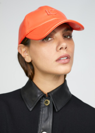 Cappello effetto pelle