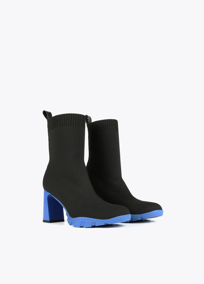 Bottines chaussettes à semelle crantée