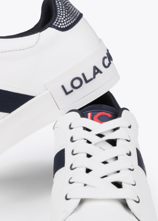 Sneakers with rhinestone details