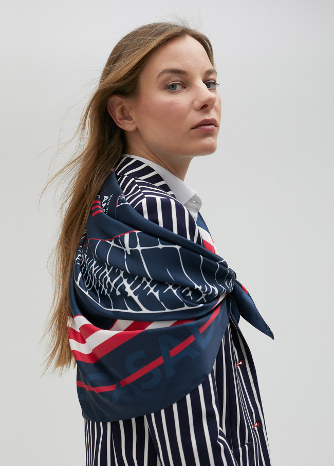 Foulard Lola Casademunt et American Magic