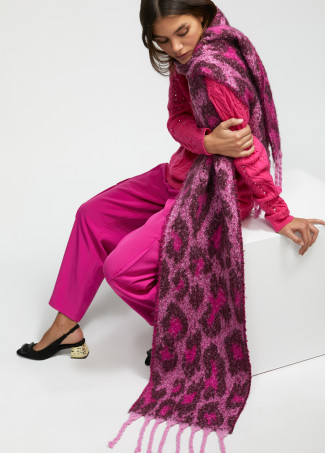 Bufanda animal print y flecos