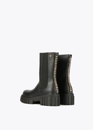 Schwarze Stiefeletten mit Kette