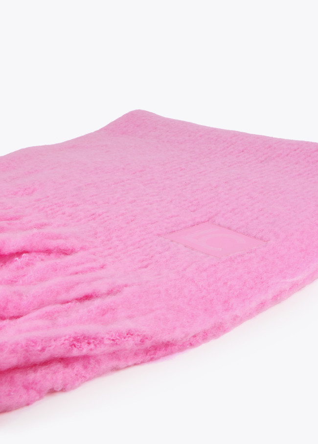 Cachecol com franjas