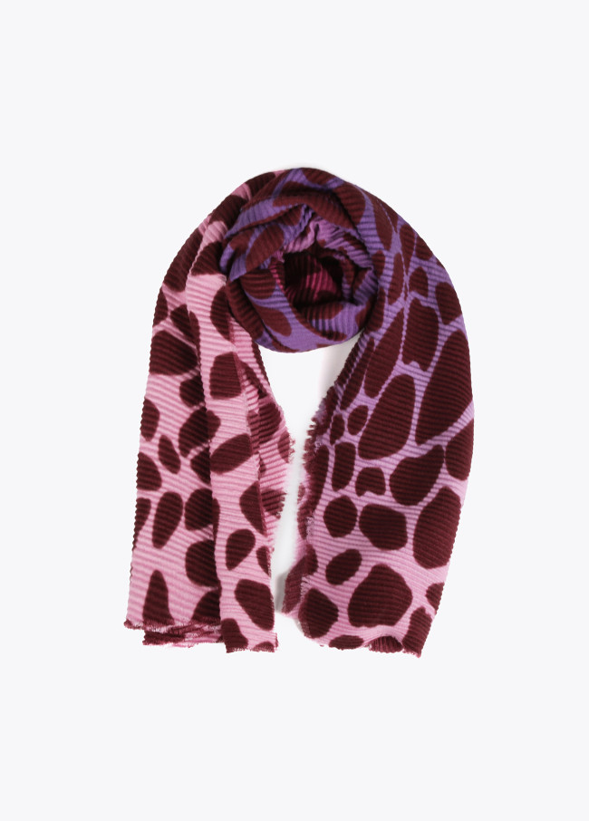 Pleated animal print scarf