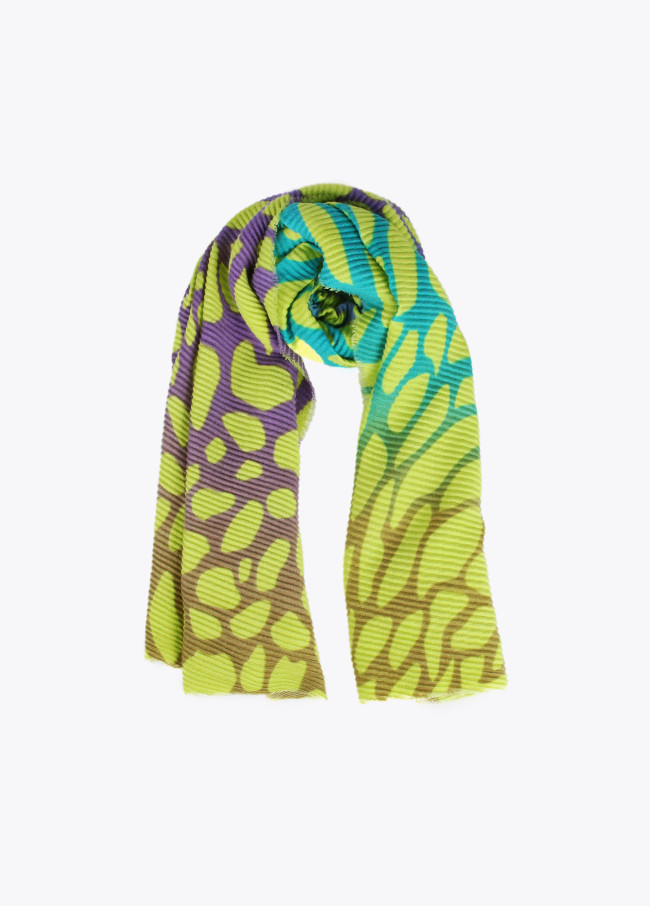 Pleated animal print scarf