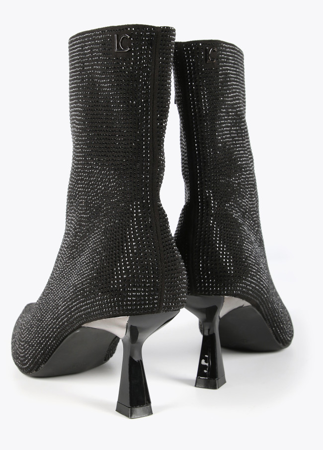 Stiefelette in Glitzeroptik