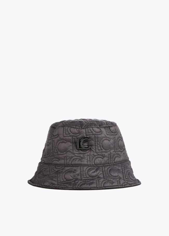 Gorro tipo bucket acolchado