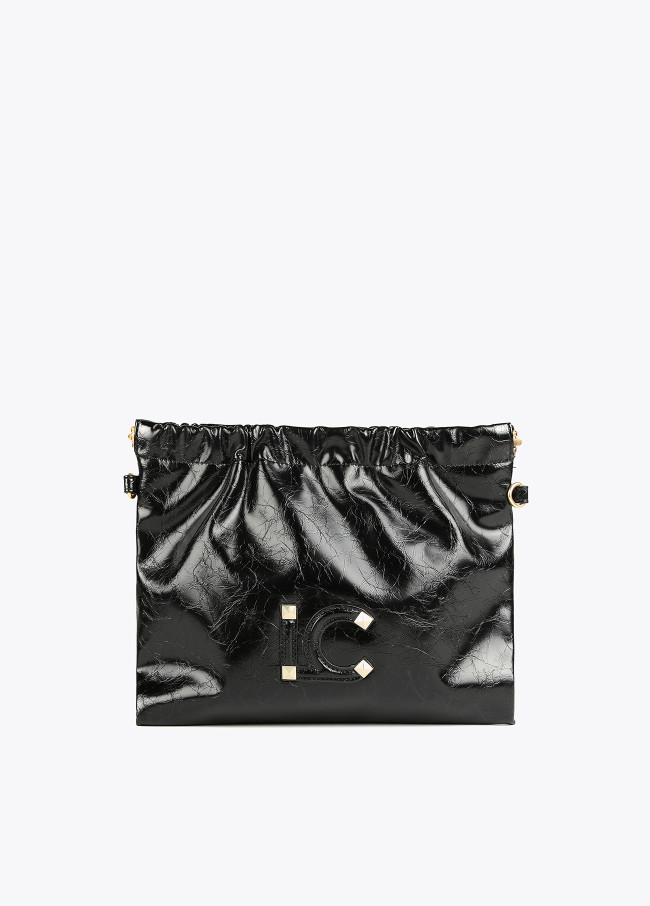 Shiny faux leather crossbody bag