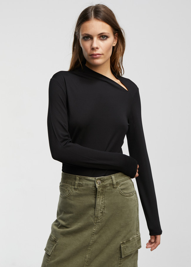 Shirt Halsausschnitt-Detail