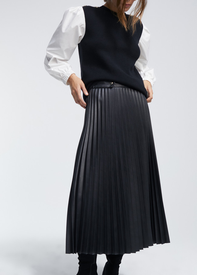 Faux leather skirt