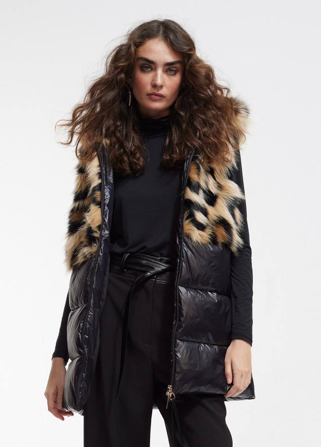 Contrast faux fur waistcoat