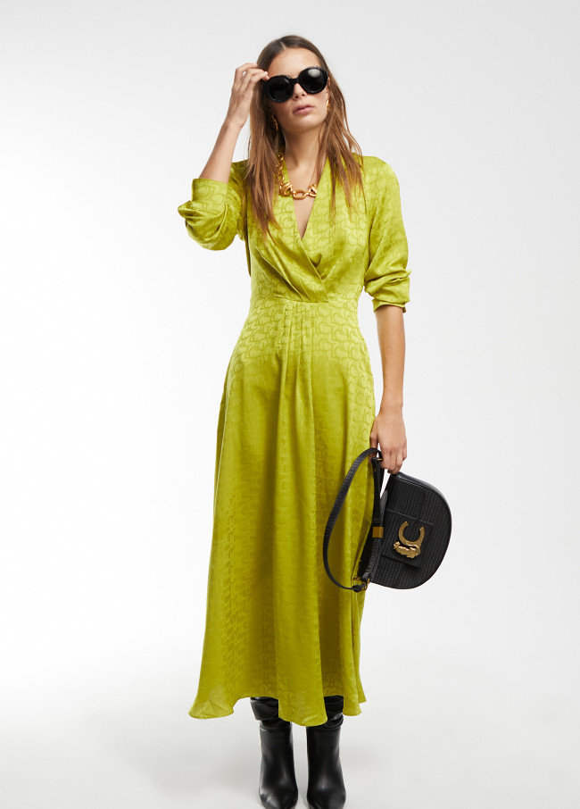 Crossbody bag with flap