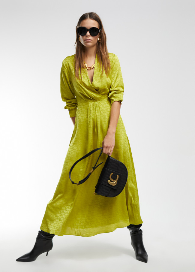 Crossbody bag with flap