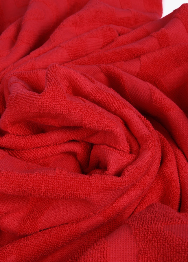 Toalla baño color rojo Lola Casademunt.