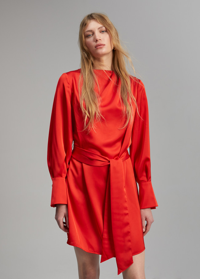 Vestito corto satinato