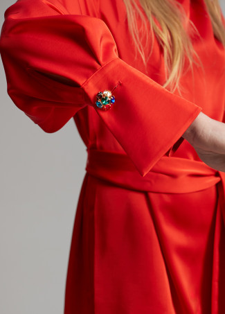 Vestido corto satinado