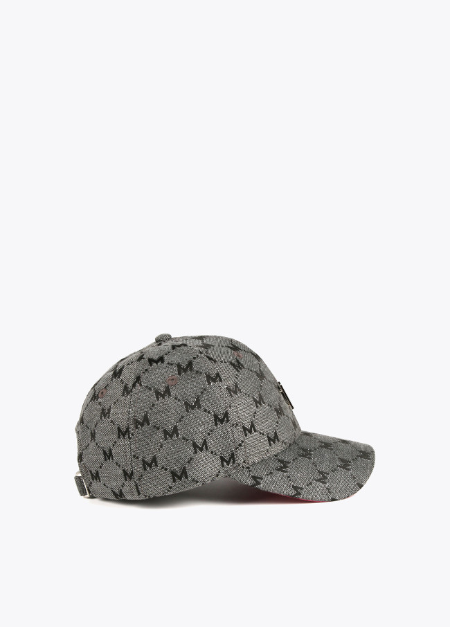 Casquette grise