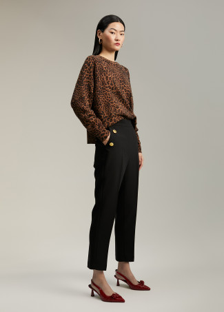 Pantalon détail boutons