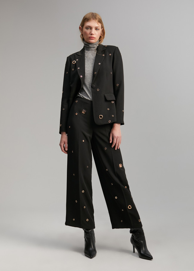 Pantalón detalle eyelets