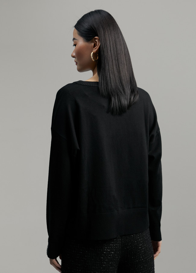 Pullover mit Schmucksteinen