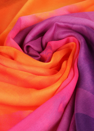 Fuchsia- und orangefarbener Foulard