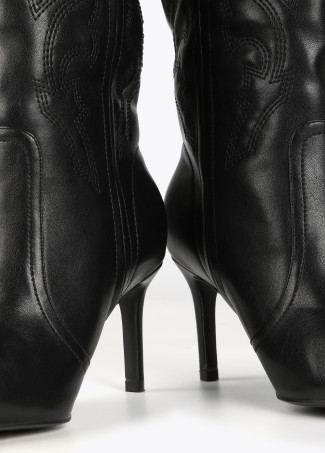 Cowboy-Stiefel mit hohem Schaft