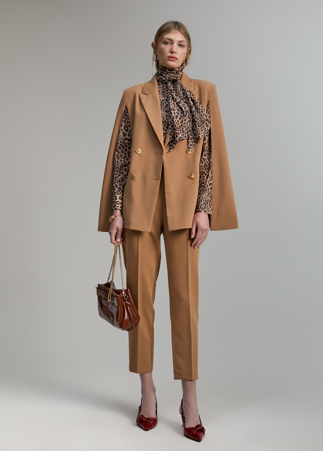 Button detail trousers