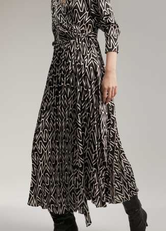 Vestido com monograma bicolor