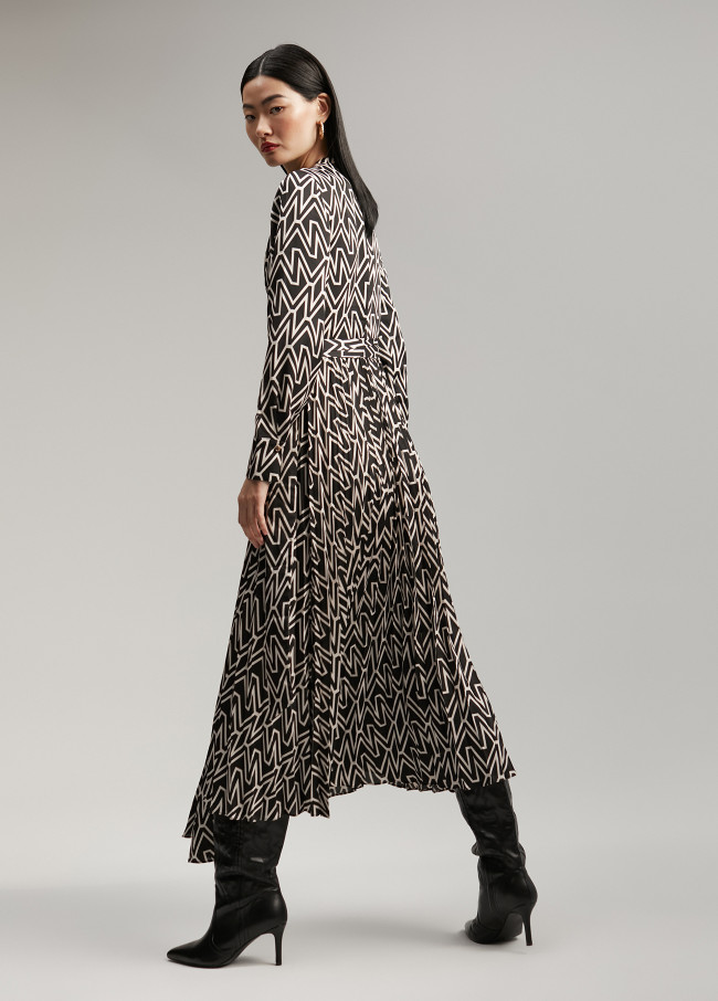 Vestido com monograma bicolor