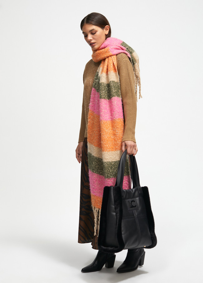 Shopper efecto piel y pelo