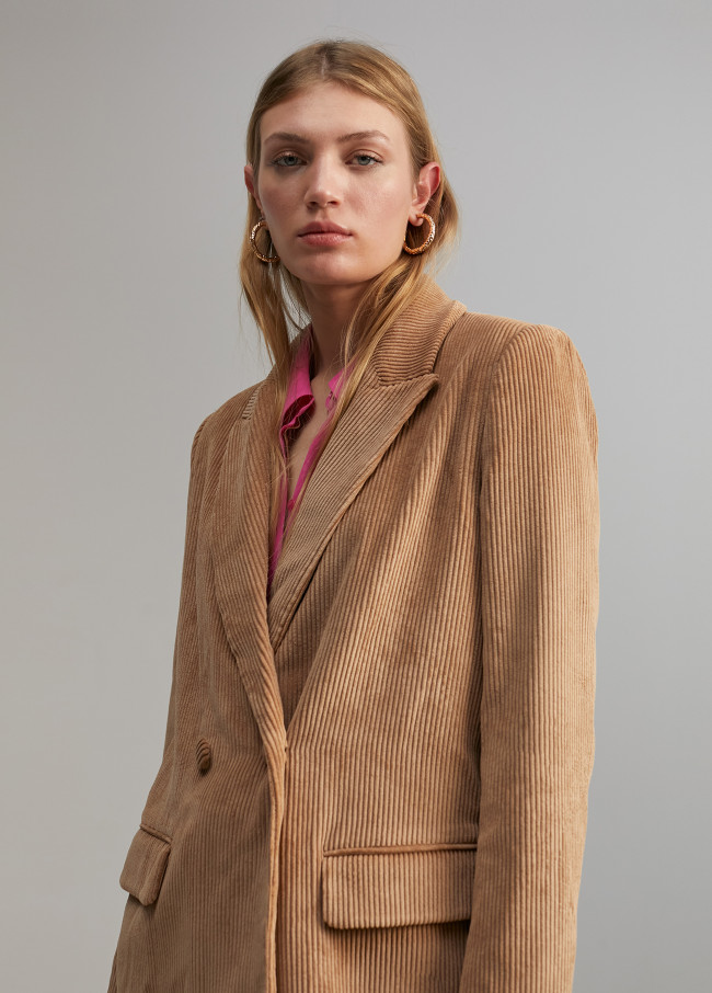 Oversize-Blazer aus Cord