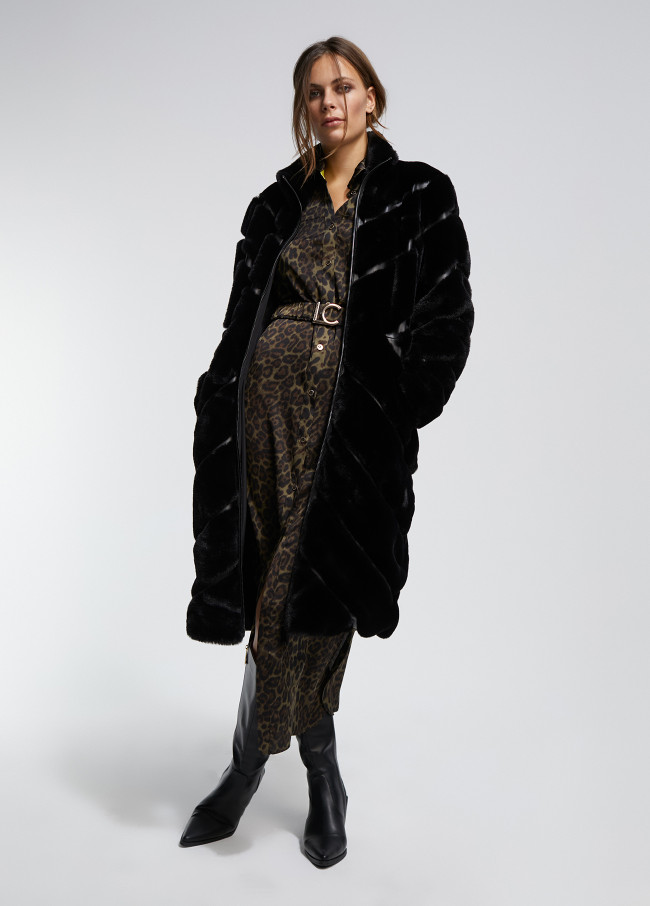 Contrast faux fur coat