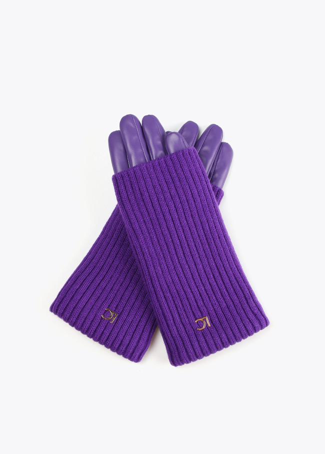 Gloves with ribbed cuffs