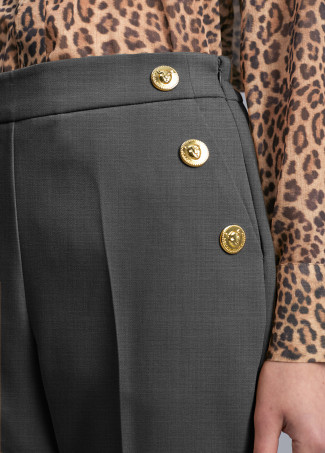 Pantalon détail boutons