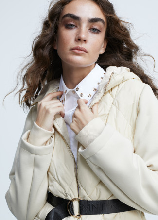 Contrast puffer coat