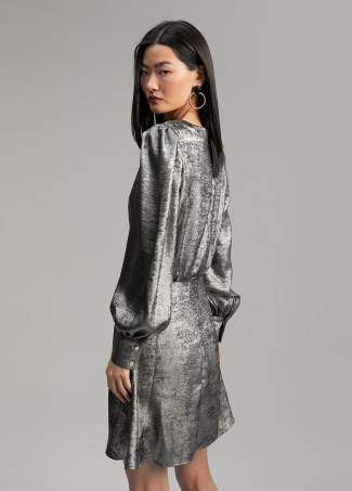 Short laminated dress