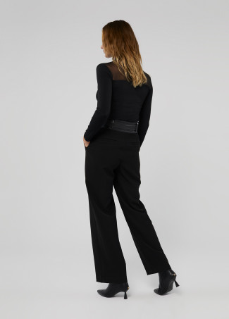 Pantalón detalle cintura