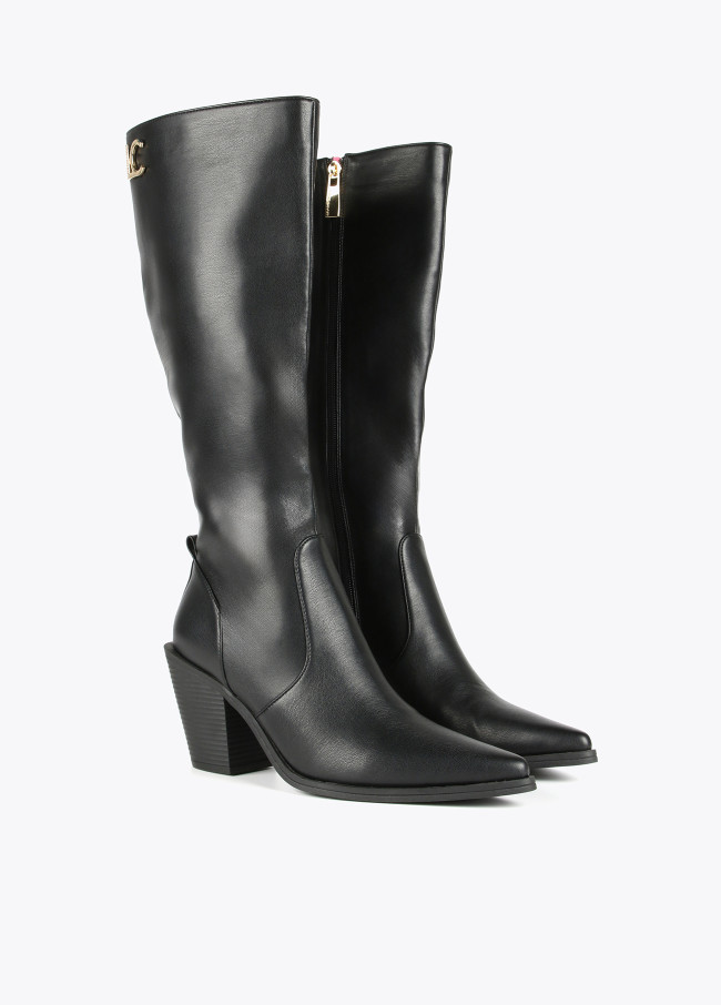 Botas estilo cowboy de cano alto