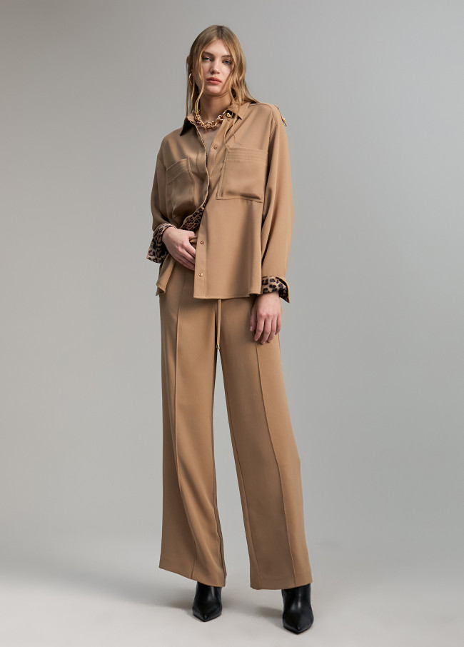 Wide-leg trousers