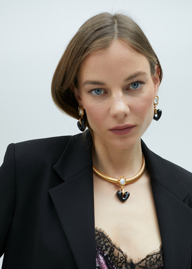 Collier ras-du-cou doré