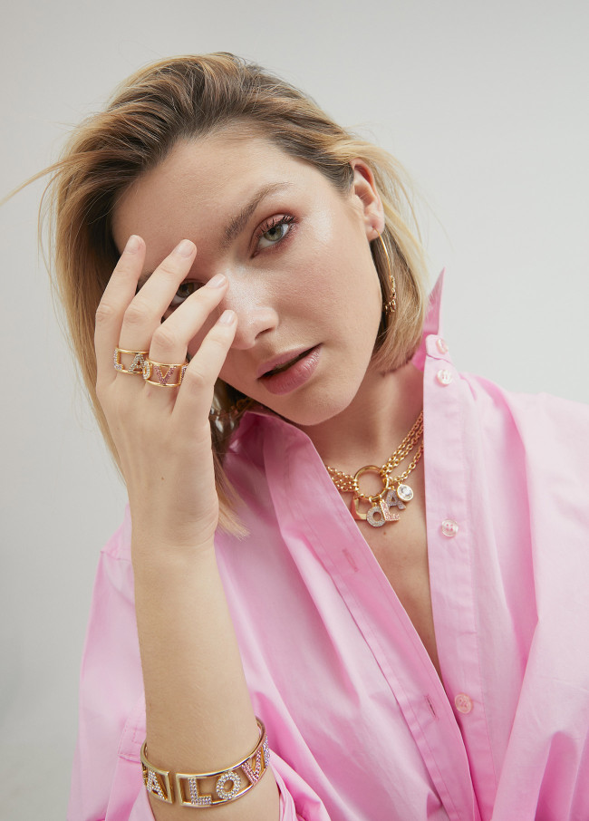 Rigid gold-toned LOLA LOVE necklace