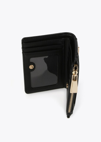 Square metal eyelet purse