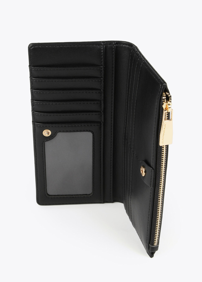 Wallet with square metal eyelets