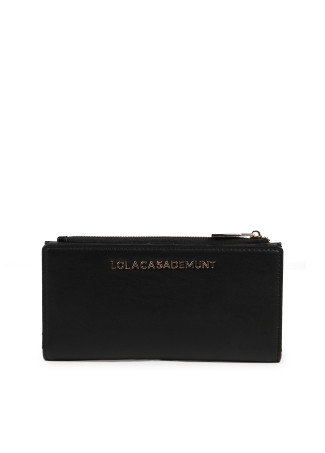 Wallet with square metal eyelets