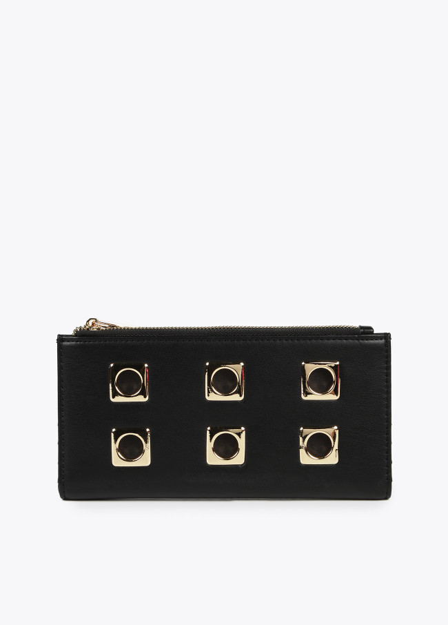 Wallet with square metal eyelets